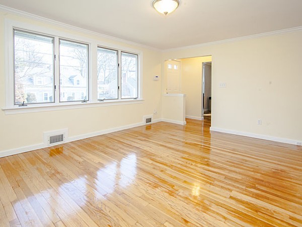 303 Florence Road Waltham, MA 02453 - Photo 9 of 24 Gallery Image 9