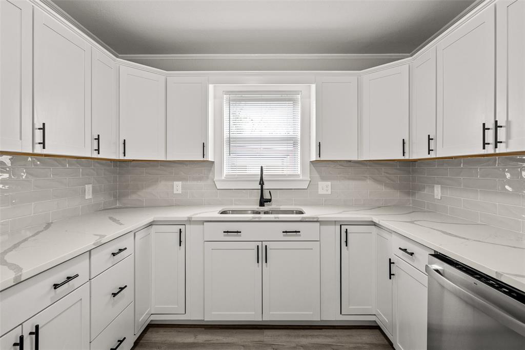 1506 West Main Street Denison, TX 75020 - Photo 11 of 37