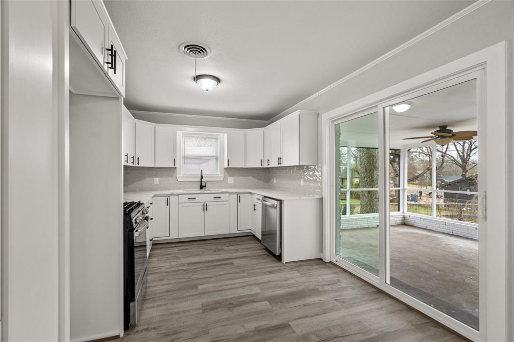 1506 West Main Street Denison, TX 75020 - Photo 9 of 37