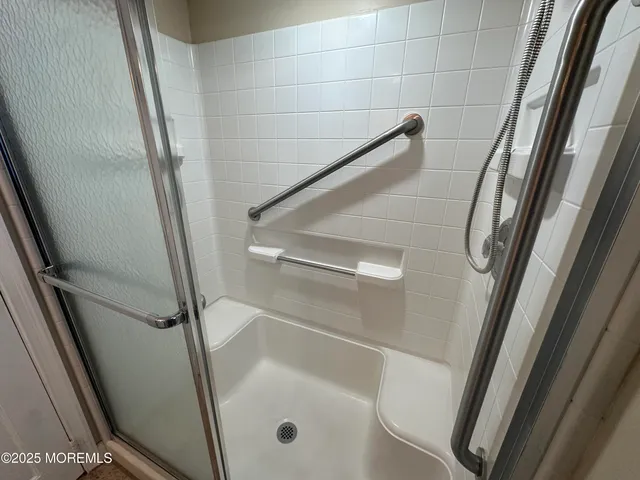 $228,000 | 25 E Rossmoor Drive, Monroe Township, NJ 08831