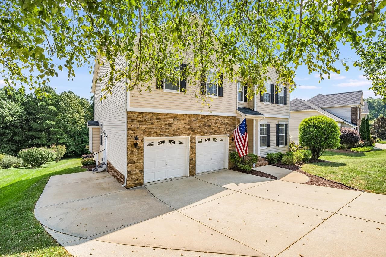 664 Seastone Street Raleigh, NC 27603 - Photo 5 of 30 Photo 5