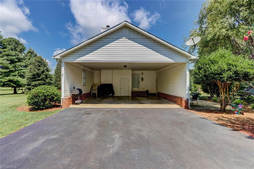 544 Berry Hill Bridge Road Ruffin, NC 27326 - Photo 7 of 30