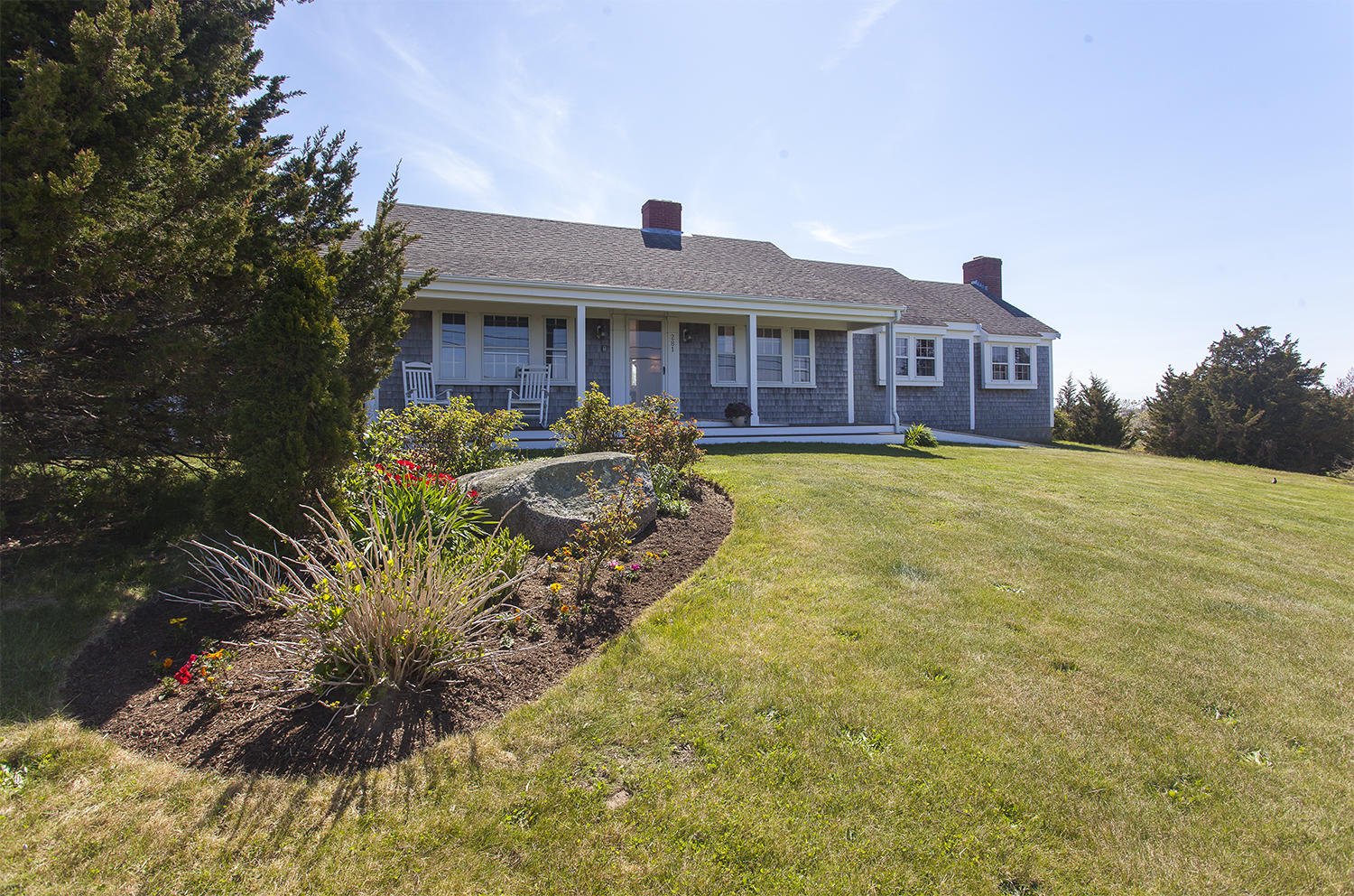 281 Commerce Road Barnstable, MA 02630 - Photo 2 of 27 IMG_4762a (1)