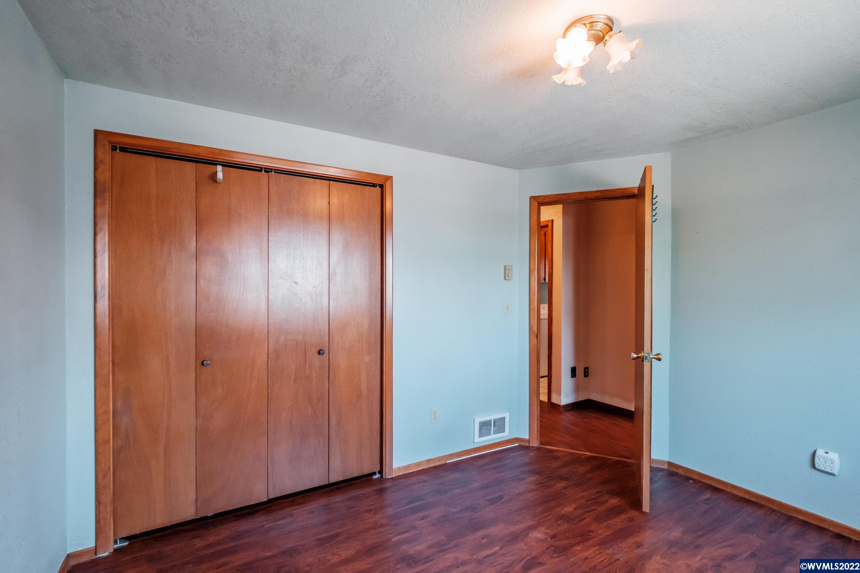 1075 Southwest 13th Avenue Albany, OR 97321 - Photo 20 of 42 Gallery Image 20