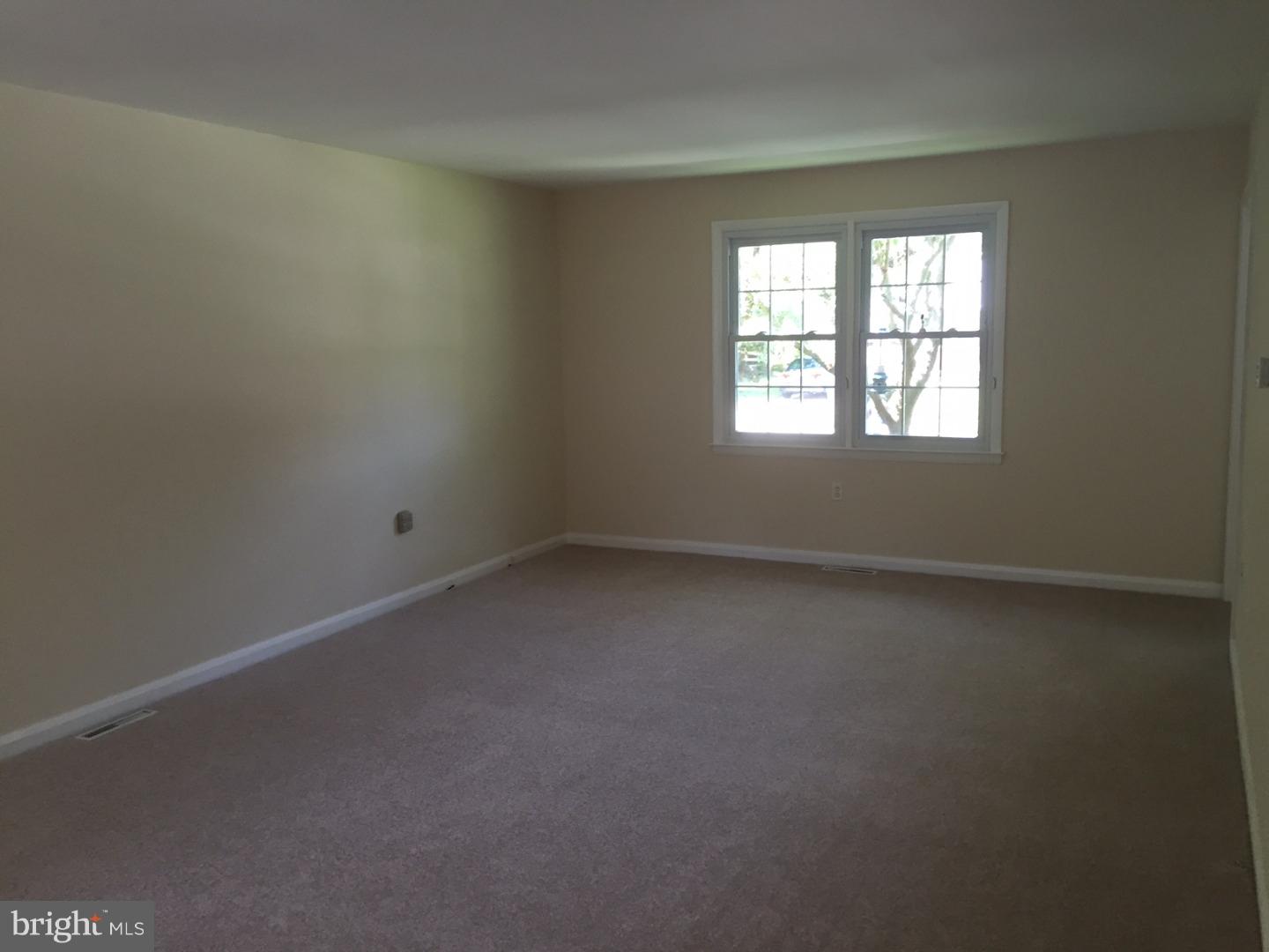 2407 Rambler Road Wilmington, DE 19810 - Photo 13 of 21 Family Room