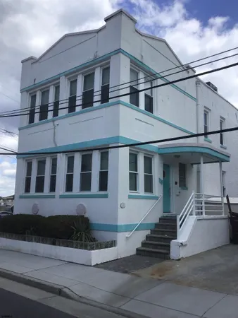 $2,300 | 123 North Cornwall Avenue, Unit 2, Ventnor City, NJ 08406