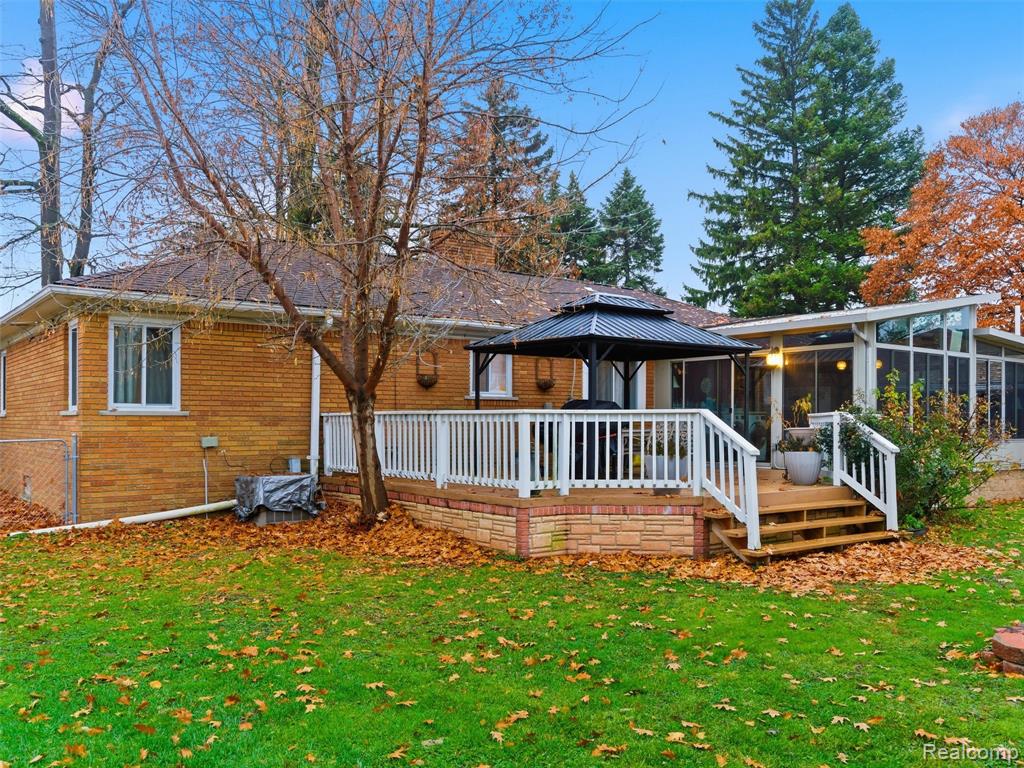 15491 18 Mile Road Clinton Township, MI 48038 - Photo 36 of 45