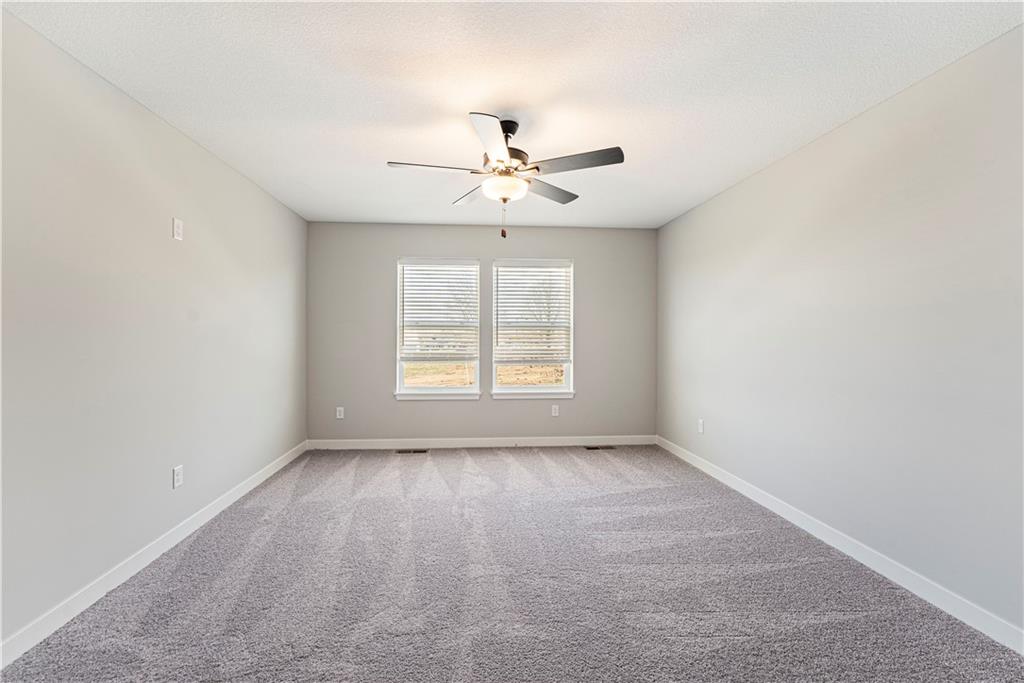 1117 Camelback Trail Raymore, MO 64083 - Photo 7 of 27