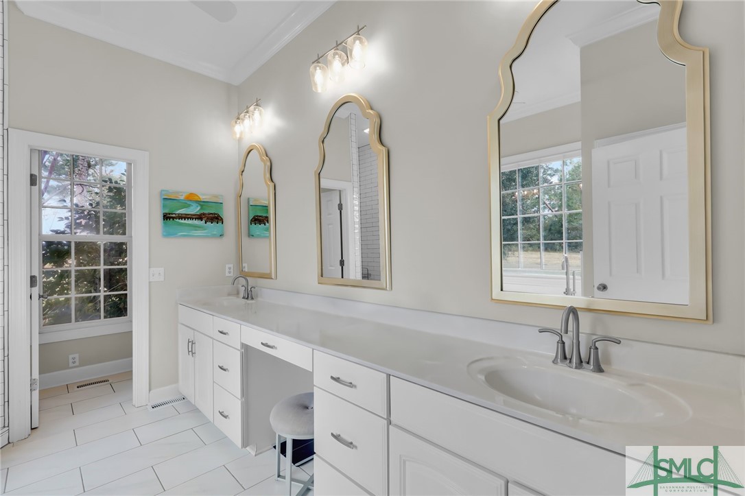 980 Bernard Smith Road Statesboro, GA 30461 - Photo 24 of 49 Large, spa like bath