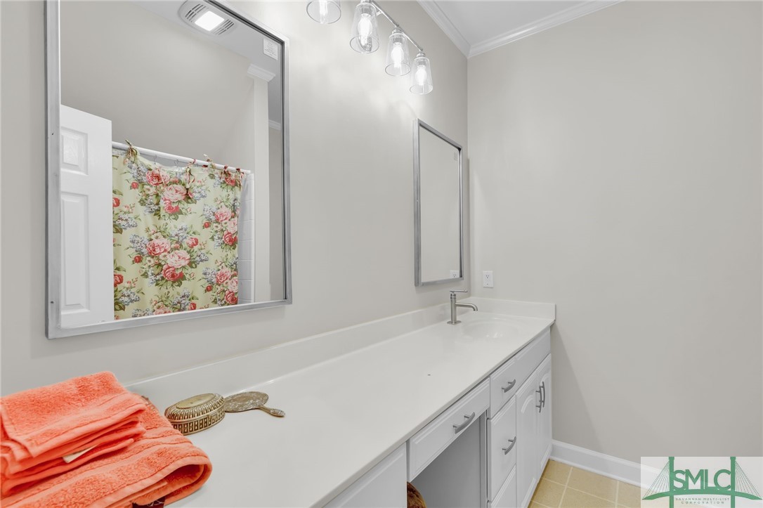 980 Bernard Smith Road Statesboro, GA 30461 - Photo 29 of 49 Upstairs BA #1