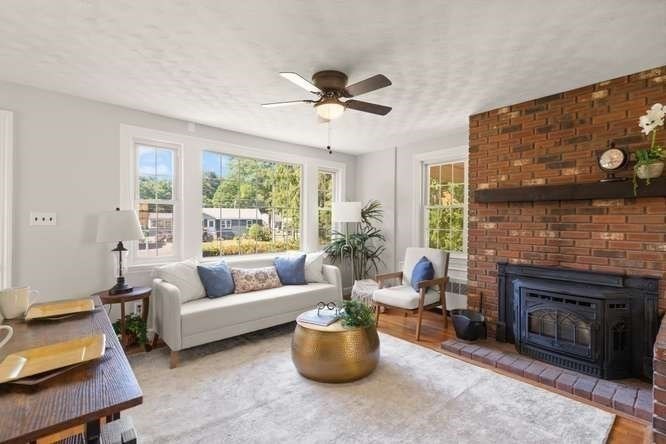 84 Walnut Street Walpole, MA 02081 - Photo 5 of 40