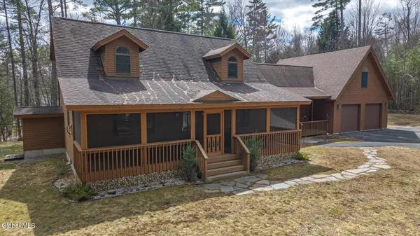 $650,000 | 5 Kingsley Lane, Chester, NY 12817