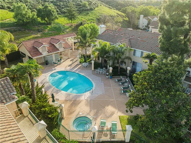 $685,000 | 440 Huyler Lane, Unit C, Simi Valley, CA 93065
