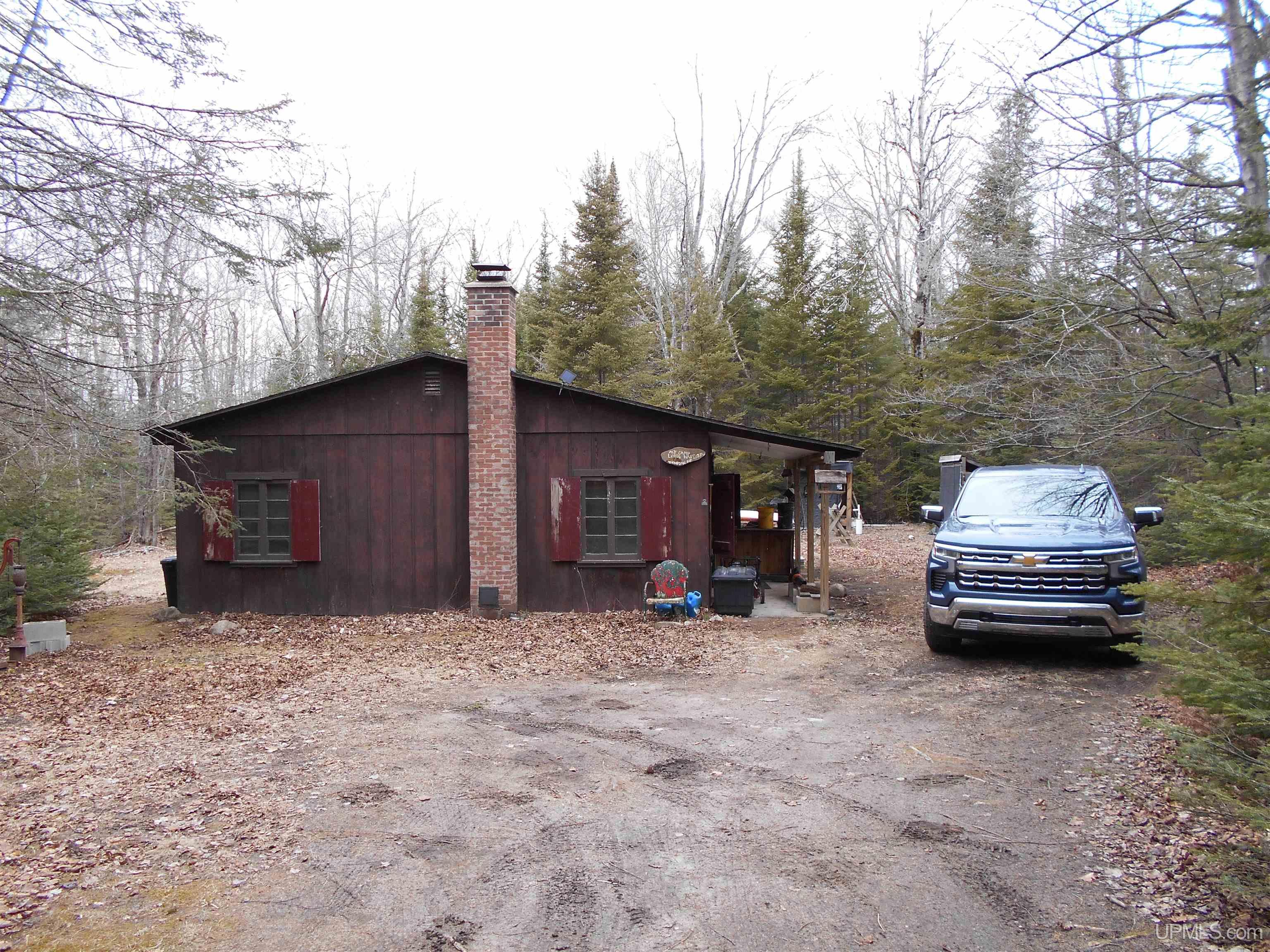 2965 S Little Harbor Road Manistique, MI 49854 - Photo 1 of 17