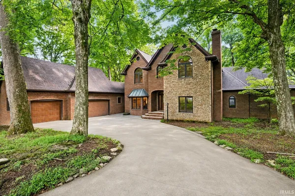 $859,999 | 3712 Devonshire Lane, Bloomington, IN 47408