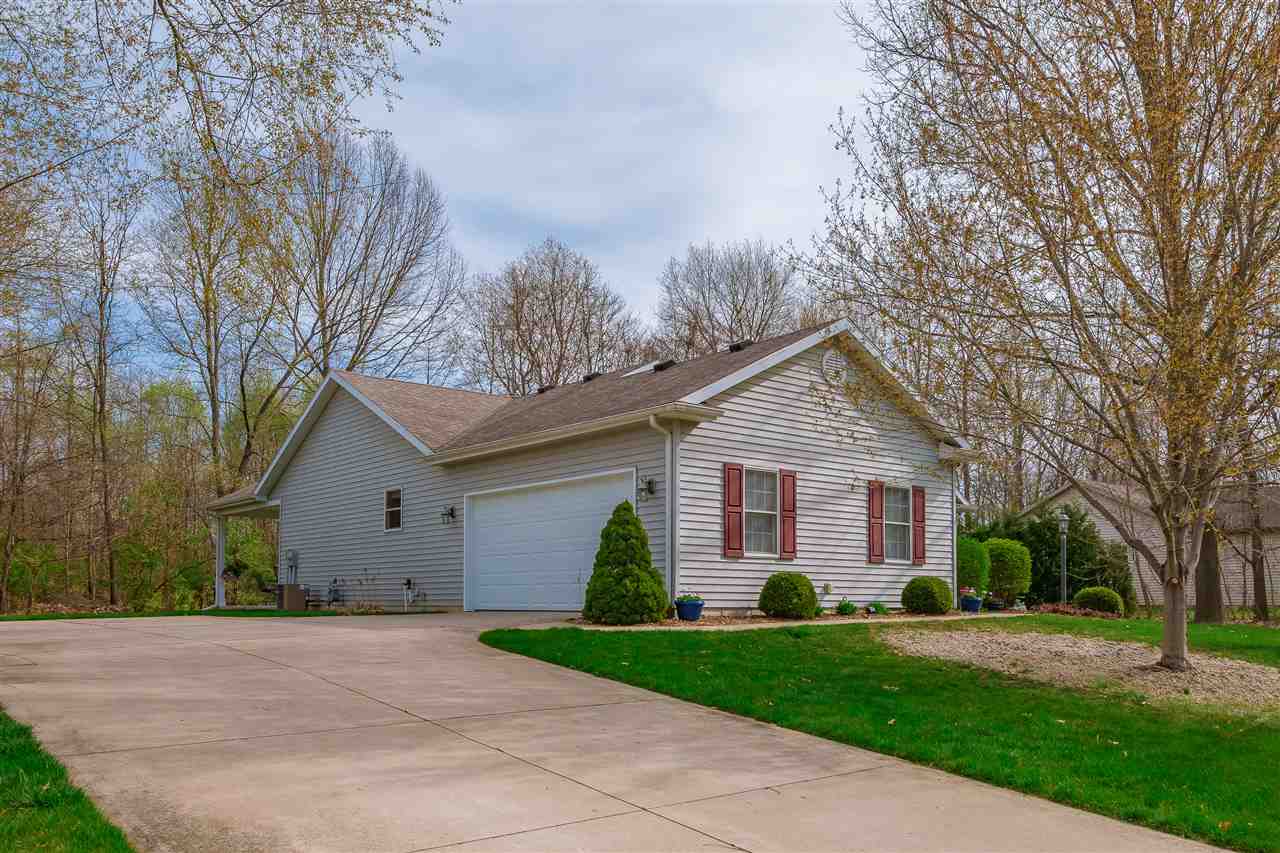 30333 Priem Road Elkhart, IN 46514 - Photo 3 of 36 Gallery Image 3