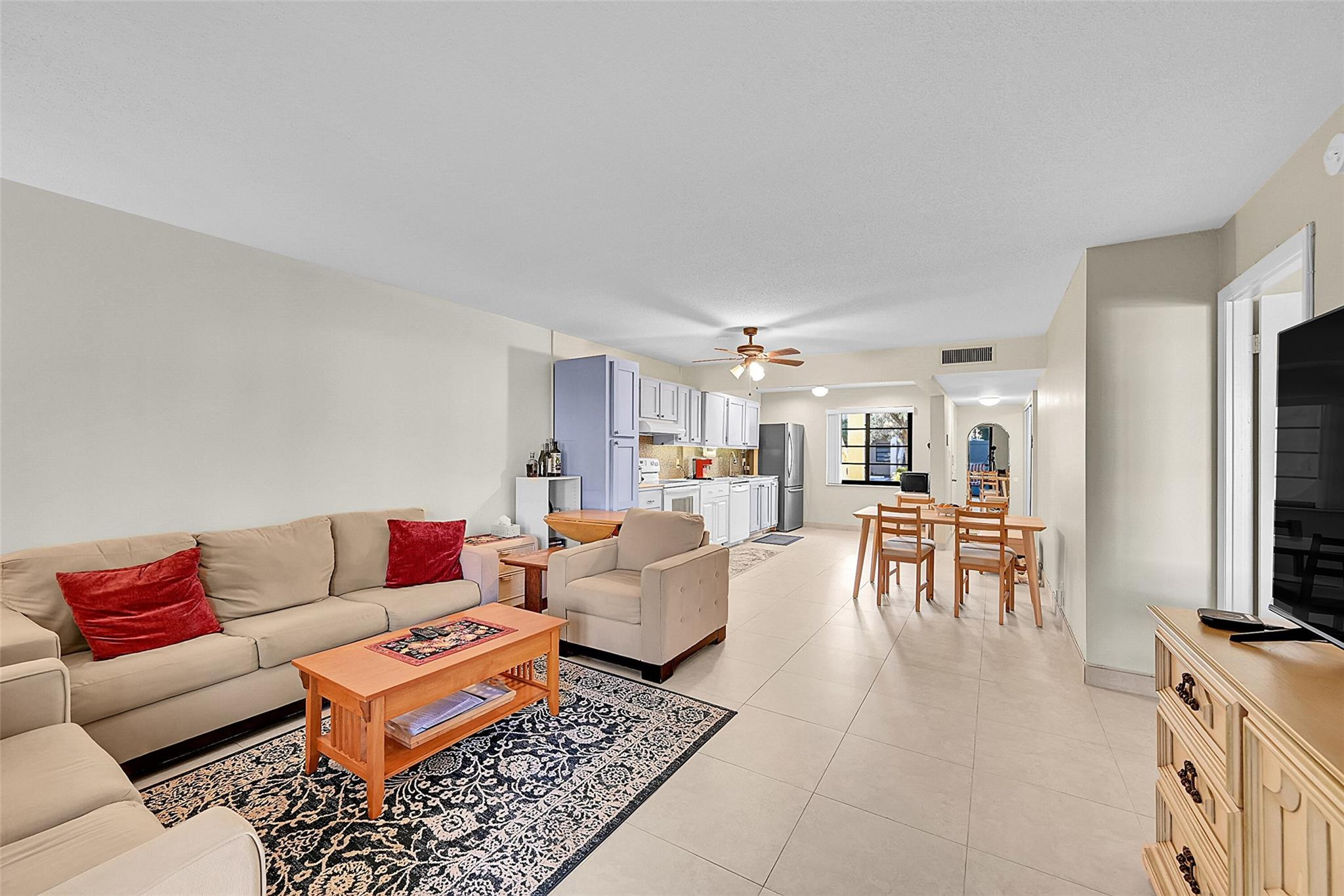 138 South Cypress Road, Unit 214 Pompano Beach, FL 33060 - Photo 6 of 33 Photo 6
