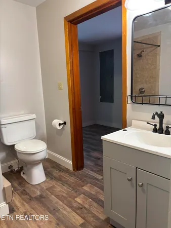 $379,900 | 516 Thomas Road, Speedwell, TN 37870