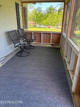 $379,900 | 516 Thomas Road, Speedwell, TN 37870