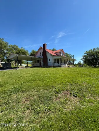 $379,900 | 516 Thomas Road, Speedwell, TN 37870