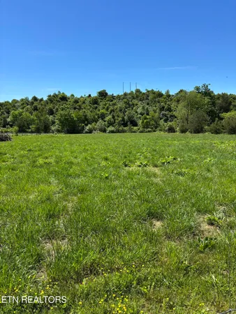$379,900 | 516 Thomas Road, Speedwell, TN 37870