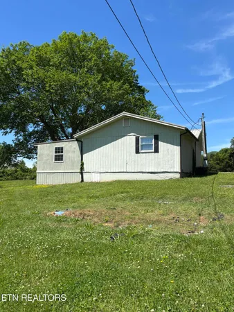 $379,900 | 516 Thomas Road, Speedwell, TN 37870