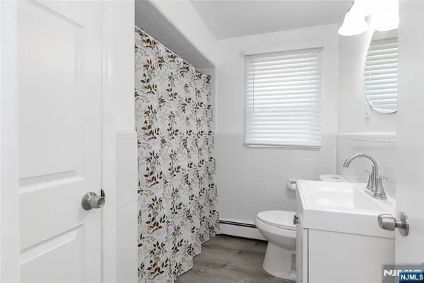 $2,300 | 56 Church Street, Unit 1, Ramsey, NJ 07446