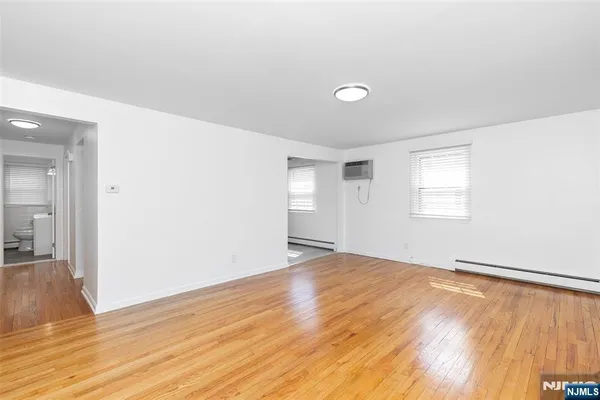 $2,300 | 56 Church Street, Unit 1, Ramsey, NJ 07446