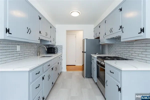 $2,300 | 56 Church Street, Unit 1, Ramsey, NJ 07446