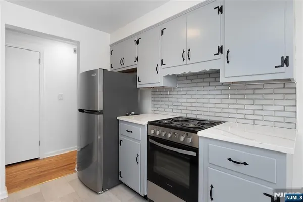 $2,300 | 56 Church Street, Unit 1, Ramsey, NJ 07446