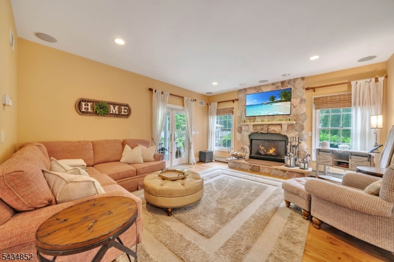 6 Princess Court Oak Ridge, NJ 07438 - Photo 14 of 50