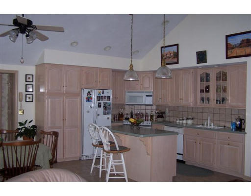 79 Little Mugget Road Charlton, MA 01507 - Photo 5 of 13 Gallery Image 5