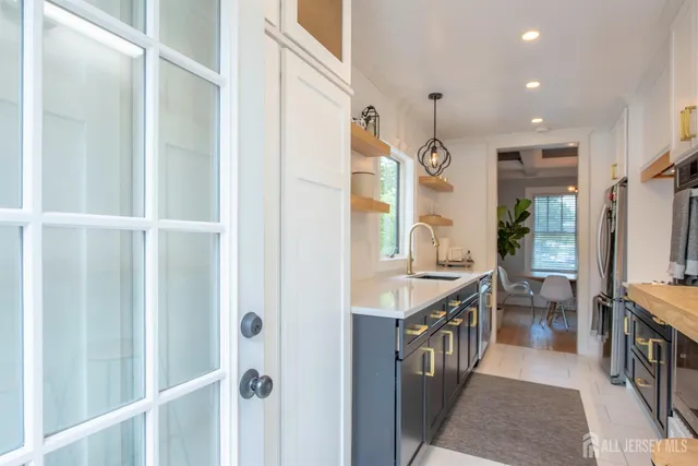 $799,900 | 10 North 8th Avenue, Highland Park, NJ 08904