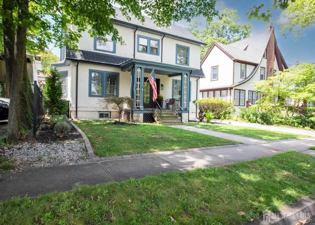 $799,900 | 10 North 8th Avenue, Highland Park, NJ 08904