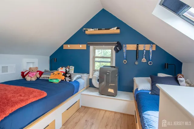 $799,900 | 10 North 8th Avenue, Highland Park, NJ 08904