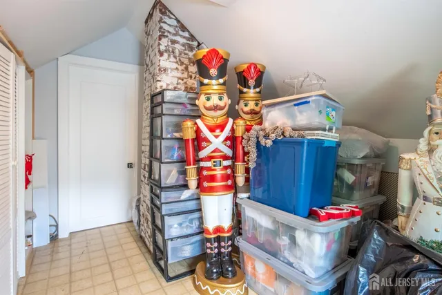 $799,900 | 10 North 8th Avenue, Highland Park, NJ 08904