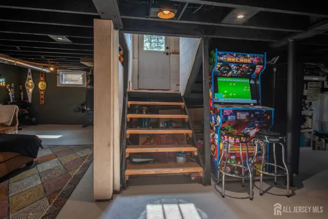 $799,900 | 10 North 8th Avenue, Highland Park, NJ 08904