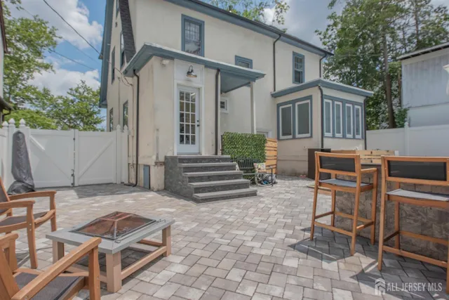 $799,900 | 10 North 8th Avenue, Highland Park, NJ 08904