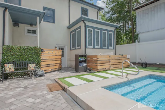 $799,900 | 10 North 8th Avenue, Highland Park, NJ 08904