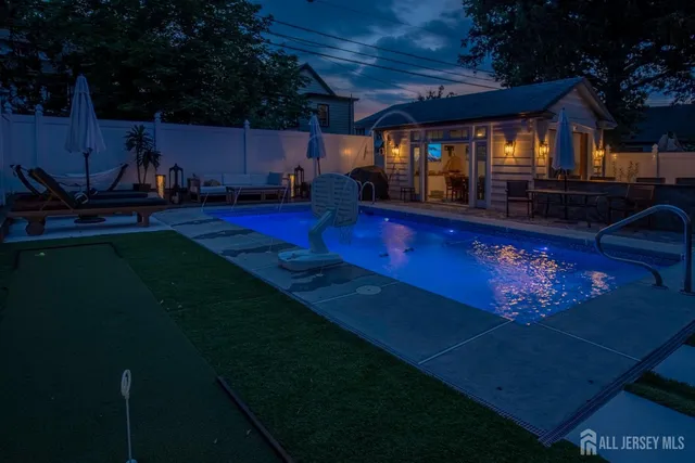 $799,900 | 10 North 8th Avenue, Highland Park, NJ 08904