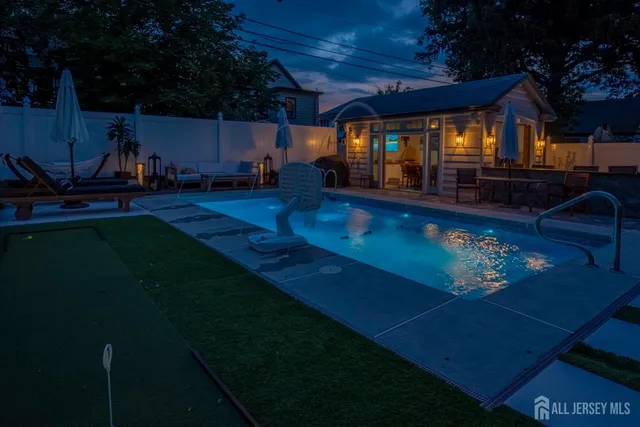 $799,900 | 10 North 8th Avenue, Highland Park, NJ 08904