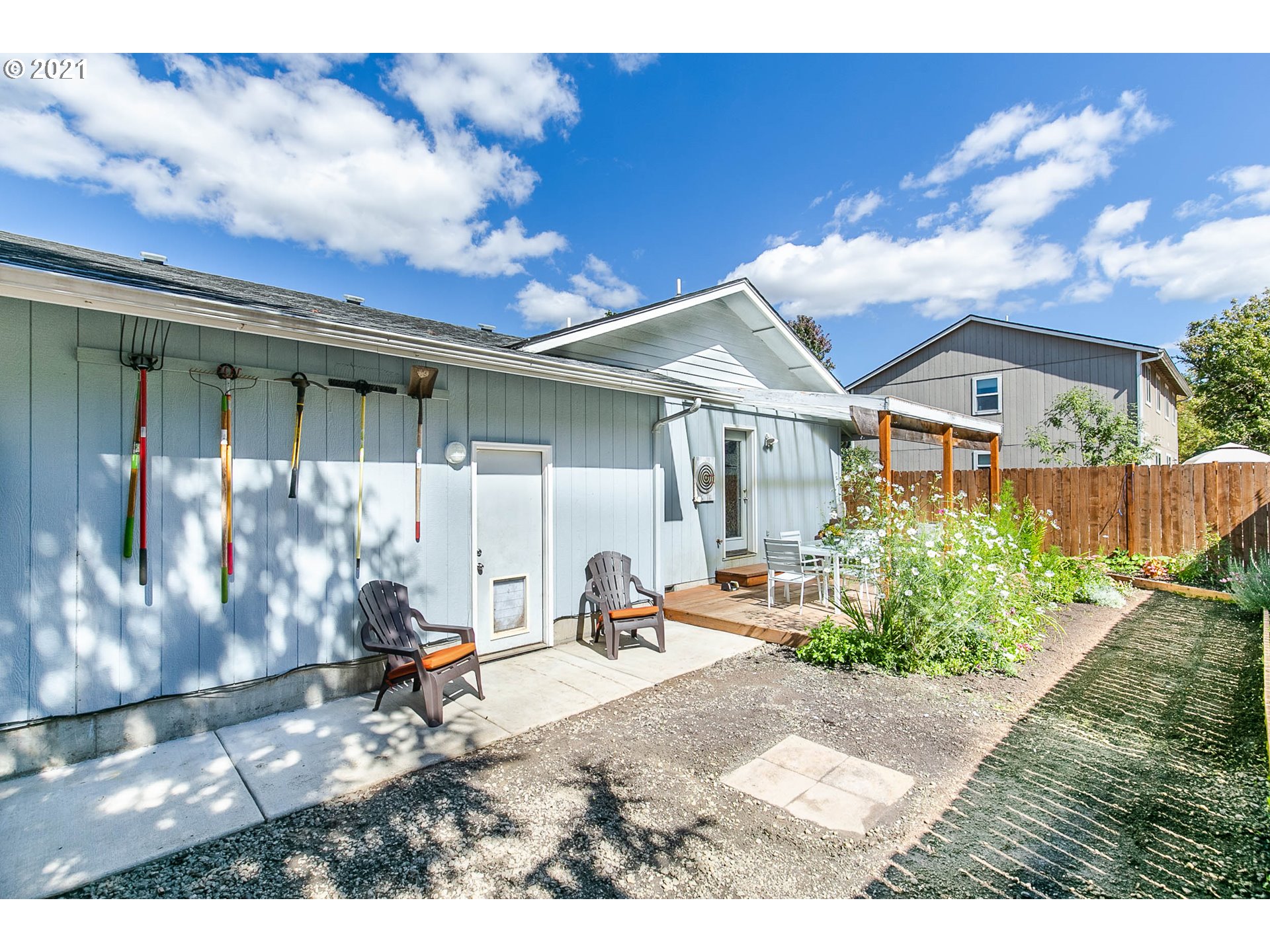 225 South 59th Street Springfield, OR 97478 - Photo 32 of 32