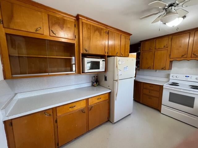 11435 Bunkerhill Road Jackson, MI 49201 - Photo 3 of 21 IMG_0520