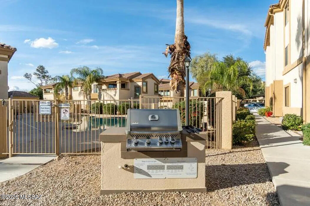 2550 East River Road, Unit 13102 Tucson, AZ 85718 - Photo 7 of 27