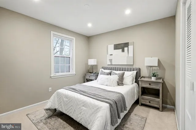 $650,000 | 10307 Emerald Rock Drive, Oakton, VA 22124