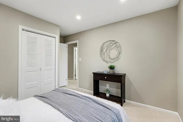 $650,000 | 10307 Emerald Rock Drive, Oakton, VA 22124