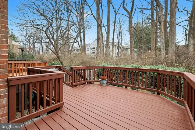 $650,000 | 10307 Emerald Rock Drive, Oakton, VA 22124