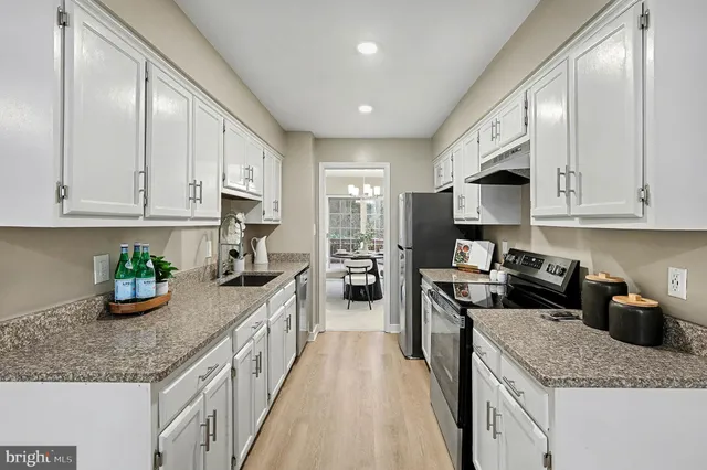 $650,000 | 10307 Emerald Rock Drive, Oakton, VA 22124