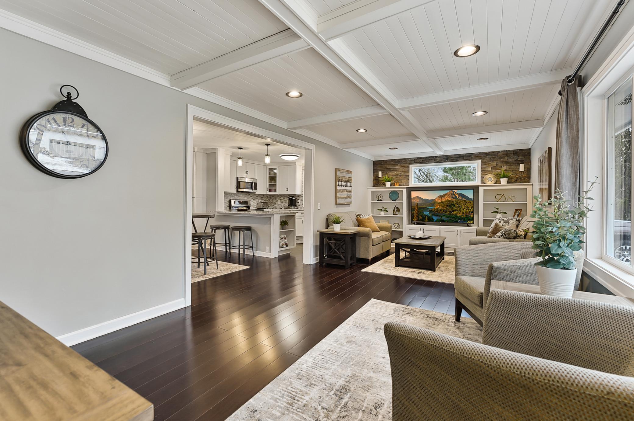 5013 Beacon Hill Road Minnetonka, MN 55345 - Photo 2 of 21 Gallery Image 2