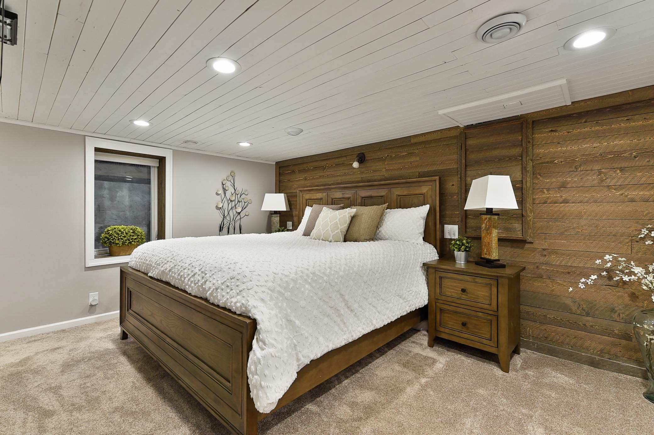5013 Beacon Hill Road Minnetonka, MN 55345 - Photo 12 of 21 Gallery Image 12